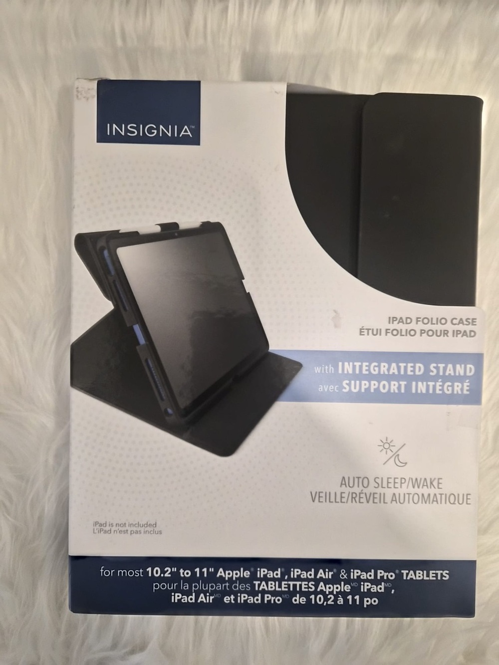 Insignia Folio Case for 10.2" to 11" Apple iPad, iPad Air and iPad Pro - Picture 4 of 5